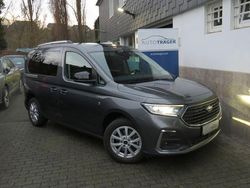 Grau Gebraucht 2023 Ford Tourneo Connect Titanium Van / Kleinbus | 29.690 € (Fairer Preis)