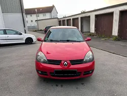 Rot Gebraucht 2009 Renault Clio II Campus Kleinwagen | 1.990 € (Guter Preis)