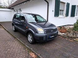 Gebraucht 2010 Ford Fusion Style Limousine | 4.950 € (Etwas zu teuer)