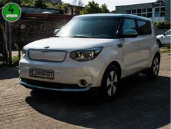 Snow white pearl Gebraucht 2017 Kia Soul EV Play SUV | 12.950 € (Etwas zu teuer)