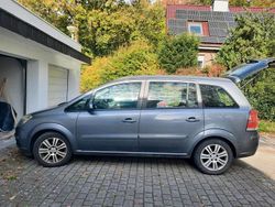 Blau Gebraucht 2006 Opel Zafira Van / Kleinbus | 950 € (Superpreis)