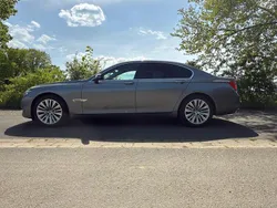 Silber Gebraucht 2009 BMW 740L Limousine | 9.500 €