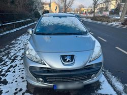 Silber Gebraucht 2007 Peugeot 207 Limousine | 1.600 €