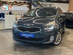 Blau Gebraucht 2015 Kia Carens DREAM-TEAM Edition Van / Kleinbus | 6.990 € (Fairer Preis)