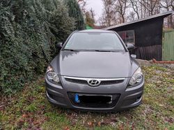 Grau Gebraucht 2009 Hyundai i30 Classic Limousine | 2.800 € (Guter Preis)