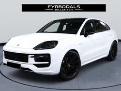 Weiß Gebraucht 2024 Porsche Cayenne SUV | 119.500 €