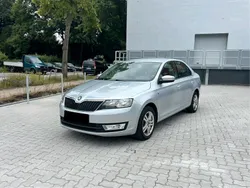 Silber Gebraucht 2014 Skoda Rapid Limousine | 3.200 € (Fairer Preis)