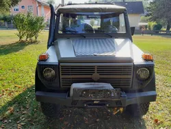 Mercedes G230