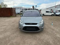 Grau Gebraucht 2010 Ford S-MAX Titanium Van / Kleinbus | 6.500 € (Etwas zu teuer)