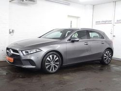 Mountaingrau met. Gebraucht 2022 Mercedes A200 Progressive Limousine | 24.900 € (Guter Preis)