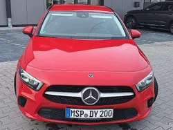 Rot Gebraucht 2018 Mercedes A180 Progressive Limousine | 14.300 €