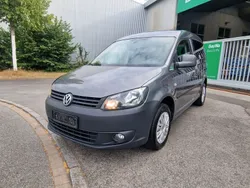 Grau Gebraucht 2015 VW Caddy Team Van / Kleinbus | 7.490 € (Guter Preis)