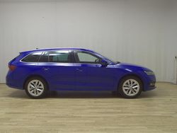 Blau Gebraucht 2020 Skoda Octavia Style Kombi | 17.680 € (Guter Preis)