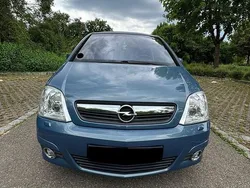 Blau Gebraucht 2006 Opel Meriva Van / Kleinbus | 5.000 € (Teuer)