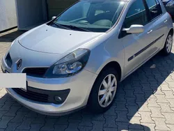 Grau Gebraucht 2006 Renault Clio III Kleinwagen | 1.650 €