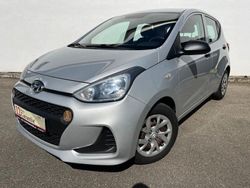 Sleek silver / met Gebraucht 2018 Hyundai i10 Classic Kleinwagen | 6.995 € (Fairer Preis)