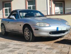 Silber Gebraucht 1999 Mazda MX5 Cabrio | 2.300 € (Fairer Preis)