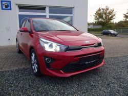 Rot Gebraucht 2022 Kia Rio Vision Kleinwagen | 12.950 € (Guter Preis)