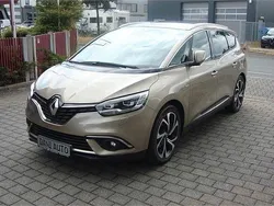 Gold Gebraucht 2018 Renault Scénic IV Bose Edition Van / Kleinbus | 15.900 € (Fairer Preis)