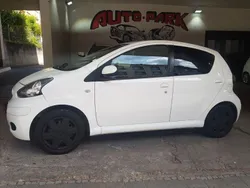 Weiß Gebraucht 2011 Toyota Aygo Edition Kleinwagen | 4.690 € (Fairer Preis)