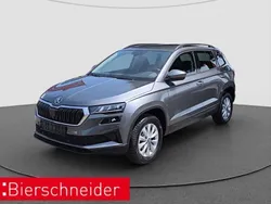 Schwarz Neu 2025 Skoda Karoq Selection SUV | 33.990 € (Fairer Preis)