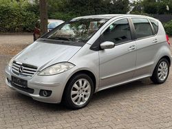 Silber Gebraucht 2005 Mercedes A200 Elegance Van / Kleinbus | 3.798 €