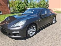 Braun Gebraucht 2012 Porsche Panamera S E-Hybrid Limousine | 27.990 €
