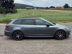Grau Gebraucht 2018 Cupra Leon Kombi | 20.500 € (Guter Preis)