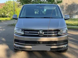 Silber Gebraucht 2017 VW Caravelle Van / Kleinbus | 30.000 €