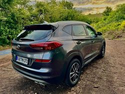 Grau Gebraucht 2019 Hyundai Tucson Trend SUV | 14.440 € (Fairer Preis)