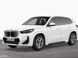 Weiß Gebraucht 2024 BMW iX1 M Sport SUV | 51.610 €