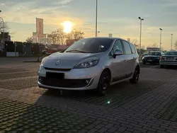 Silber Gebraucht 2012 Renault Scénic III Van / Kleinbus | 3.000 € (Superpreis)