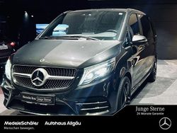 Grau Gebraucht 2022 Mercedes V300 AMG Van / Kleinbus | 53.850 € (Guter Preis)