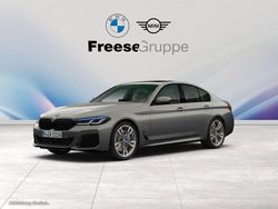 Grau Gebraucht 2022 BMW M550 Shadowline Limousine | 51.490 € (Fairer Preis)