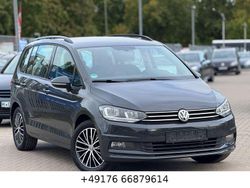Uranograu Gebraucht 2020 VW Touran Comfortline Van / Kleinbus | 17.400 € (Guter Preis)