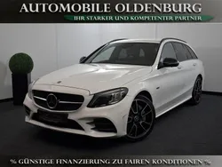 Weiß Gebraucht 2020 Mercedes C300e AMG Limousine | 27.899 € (Etwas zu teuer)