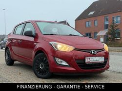 Rot Gebraucht 2014 Hyundai i20 Classic Limousine | 4.499 € (Fairer Preis)