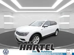 Pure white, metallic Gebraucht 2020 VW Tiguan Allspace Highline SUV | 29.300 € (Guter Preis)