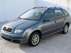 Grau Gebraucht 2006 Skoda Fabia Cool Edition Limousine | 1.840 € (Fairer Preis)