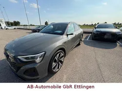 Grau Gebraucht 2024 Audi Q8 Sportback e-tron S-Line SUV | 69.900 € (Etwas zu teuer)
