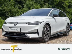 Weiß Gebraucht 2024 VW ID.7 IQ Drive Limousine | 47.440 € (Fairer Preis)