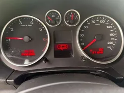 Blau Gebraucht 2002 Audi A2 Kleinwagen | 3.800 €