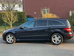 Schwarz Gebraucht 2011 Mercedes R350 Van / Kleinbus | 13.900 € (Teuer)