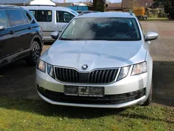 Silber Gebraucht 2020 Skoda Octavia G-TEC Ambition Kombi | 14.999 € (Fairer Preis)