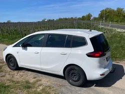 Weiß Gebraucht 2014 Opel Zafira Tourer drive Van / Kleinbus | 9.500 € (Guter Preis)