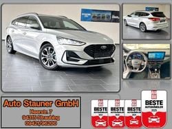 Silber Gebraucht 2024 Ford Focus ST-Line Limousine | 21.980 € (Guter Preis)