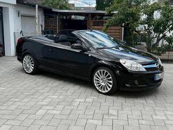 Schwarz Gebraucht 2009 Opel Astra Cabriolet Cabrio | 5.300 € (Etwas zu teuer)