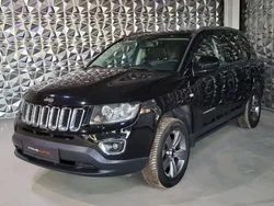 Schwarz Gebraucht 2015 Jeep Compass North SUV | 12.490 € (Teuer)