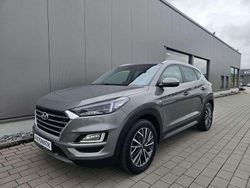 Grau Gebraucht 2019 Hyundai Tucson Style SUV | 16.990 € (Fairer Preis)