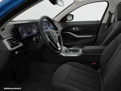 Phytonicblau metallic Gebraucht 2024 BMW 318 Shadowline Limousine | 35.464 € (Fairer Preis)